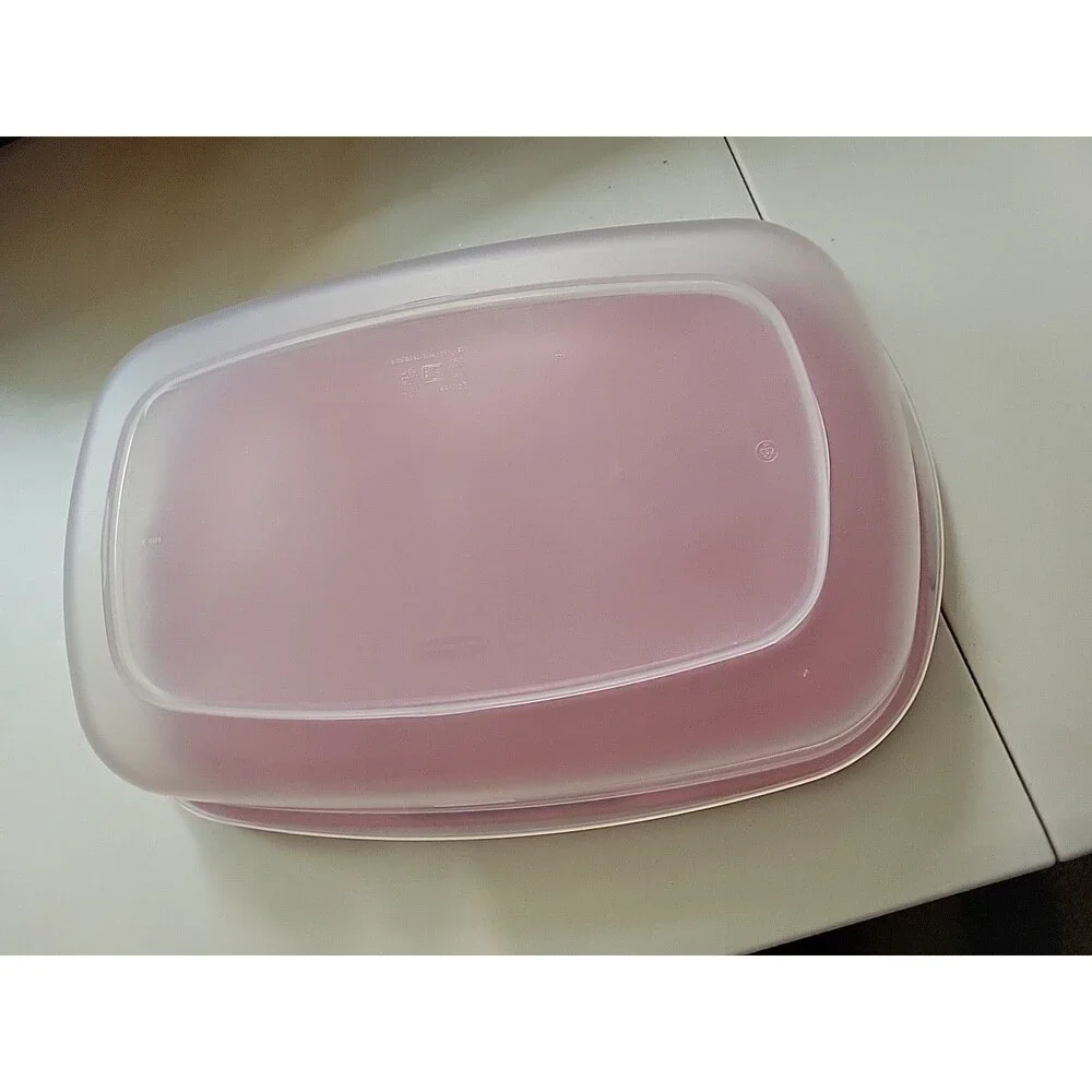 Rubbermaid‎ Servin Saver 7J73 with Red 7J75 Lid 24 Cup Y19